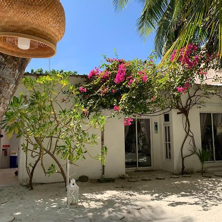 Kahanbu Ocean View Thulusdhoo Exterior photo