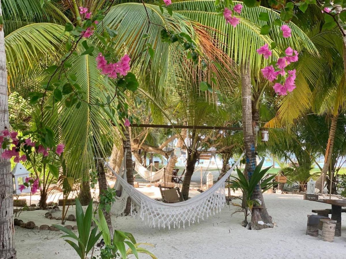 Kahanbu Ocean View Thulusdhoo Exterior photo