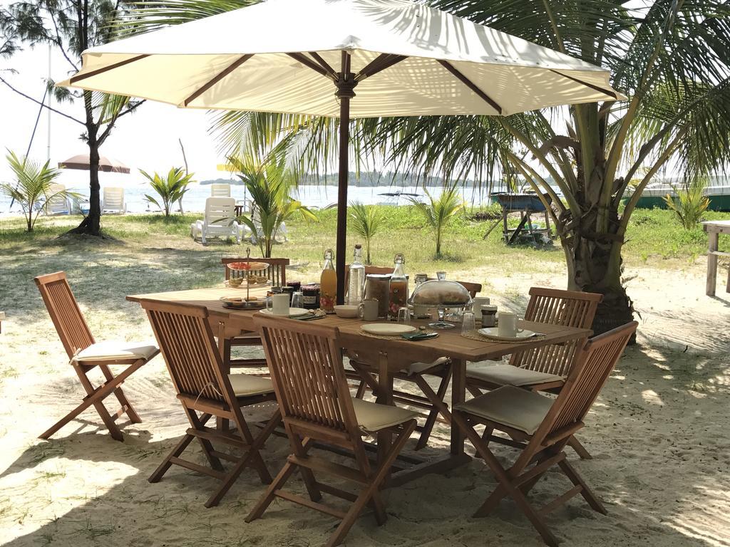 Kahanbu Ocean View Thulusdhoo Exterior photo